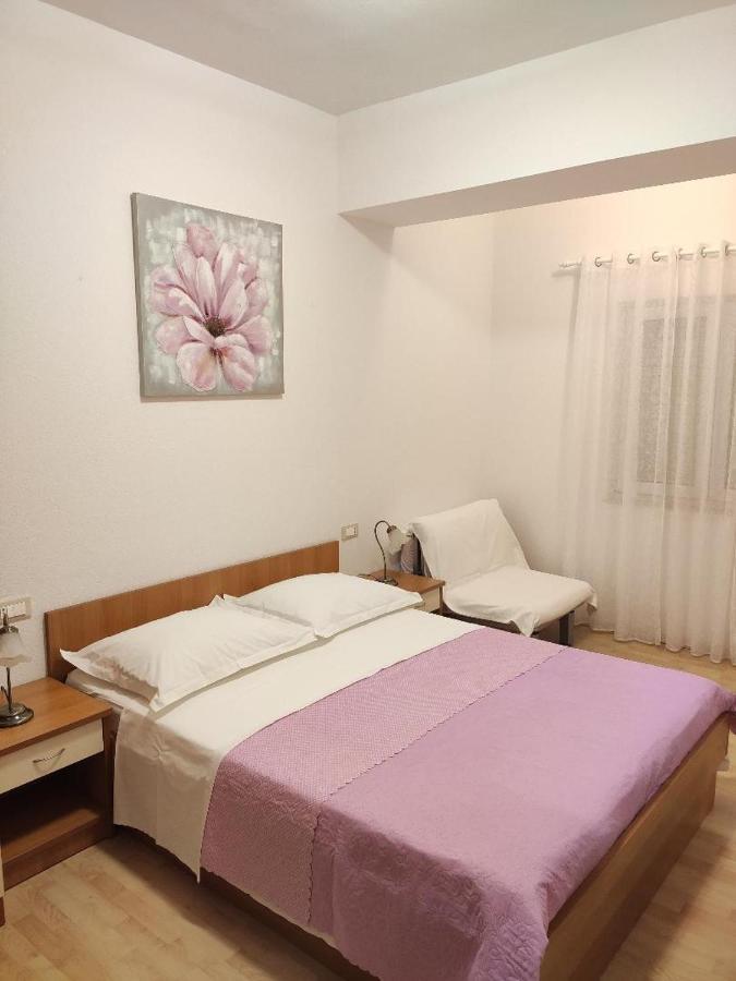 Apartment Tino Брела Екстериор снимка